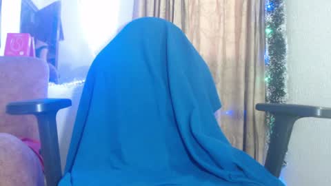 MEGHAN   online show from April 20, 10:22 pm