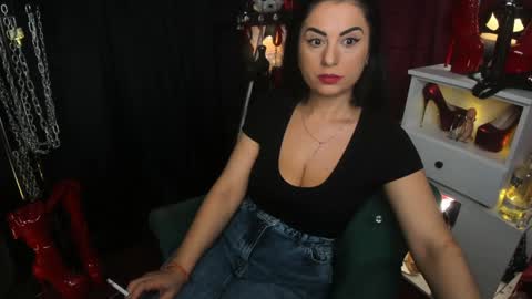 Snapshot of meghanmiss chatting on December 11, 8:36 am Miss Meghan or MM online show from December 11, 8:36 am