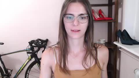 Megi online show from March 28, 8:08 pm