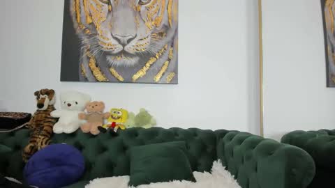 Snapshot of megpalmer chatting on May 18, 12:00 pm megpalmer online show from May 18, 12:00 pm