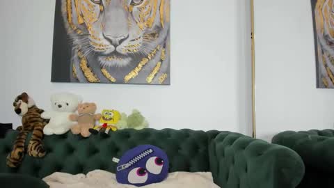 Snapshot of megpalmer chatting on May 28, 7:33 pm megpalmer online show from May 28, 7:33 pm