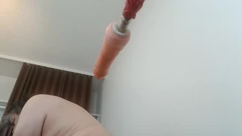 meheriuk68 online show from November 2, 7:38 pm