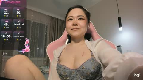 Snapshot of mei_kitahara chatting on April 7, 3:12 pm Mei online show from April 7, 3:12 pm