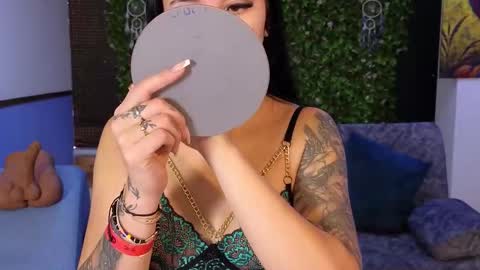 Mei online show from November 22, 11:31 am