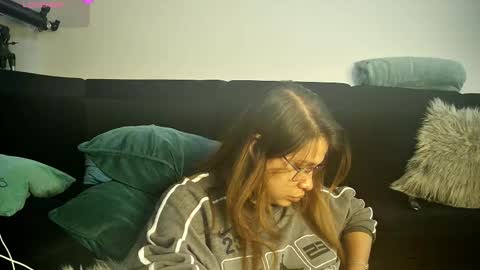 mei chang online show from March 28, 7:08 am