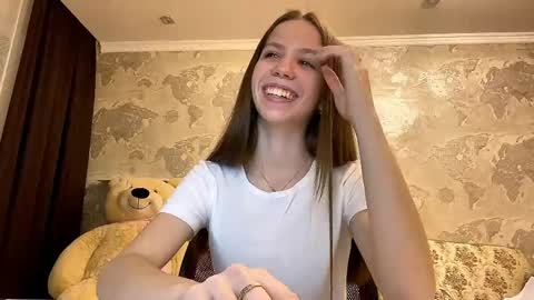 Mei online show from April 19, 4:06 pm