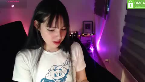 WETWATERMELL online show from June 22, 1:29 am