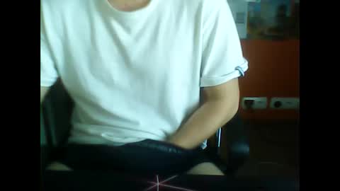 Snapshot of meks5544 chatting on January 10, 1:35 pm meks5544 online show from January 10, 1:35 pm