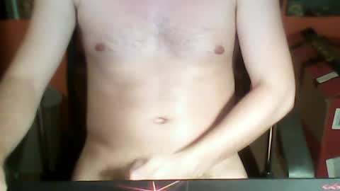 Snapshot of meks5544 chatting on June 19, 8:01 pm meks5544 online show from June 19, 8:01 pm