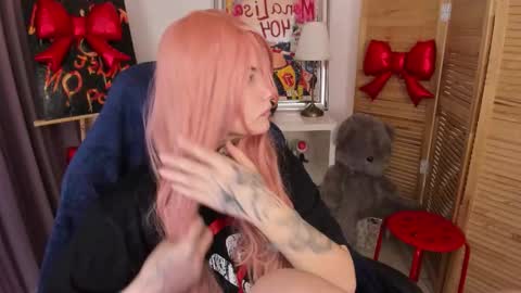 mekurisu online show from March 7, 8:11 am