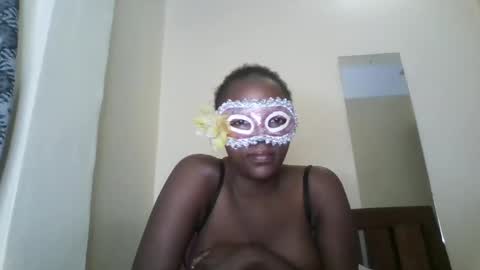 Snapshot of mel_humpjuice chatting on January 6, 12:16 am mel online show from January 6, 12:16 am