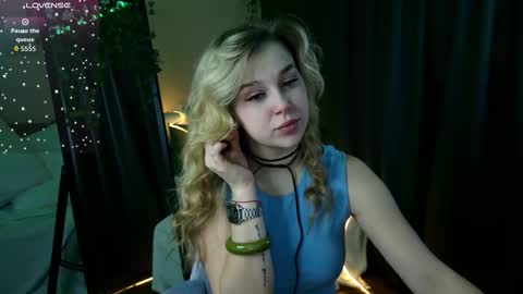 Snapshot of mel_nelson chatting on March 22, 7:34 am Mel online show from March 22, 7:34 am