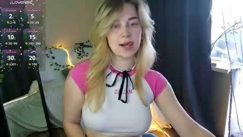 Snapshot of mel_nelson chatting on June 16, 9:12 am Mel online show from June 16, 9:12 am