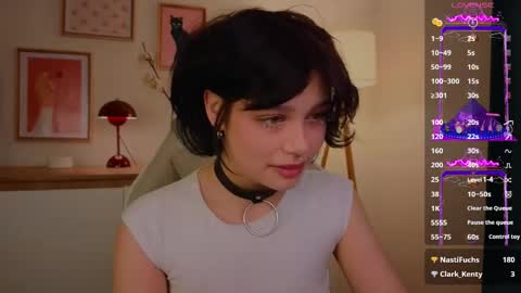 Snapshot of melan1e_ chatting on February 19, 6:00 pm mel online show from February 19, 6:00 pm