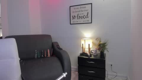 melan_owen online show from January 10, 11:01 am