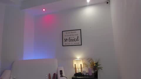 Snapshot of melan_owen chatting on March 30, 11:00 am melan_owen online show from March 30, 11:00 am