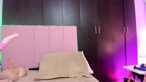 MELANI - online show from December 14, 2:42 pm