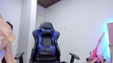 MELANI - online show from November 7, 2:39 pm