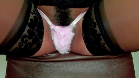 Snapshot of melania_browis chatting on March 28, 4:28 pm Melania online show from March 28, 4:28 pm