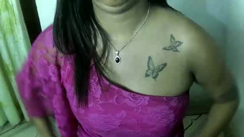 Snapshot of melanie025 chatting on March 6, 8:38 pm melanie025 online show from March 6, 8:38 pm