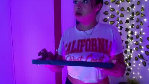 melanie online show from July 1, 11:45 am