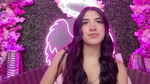 Snapshot of melanie_bianco chatting on September 24, 3:32 am Melanie online show from September 24, 3:32 am