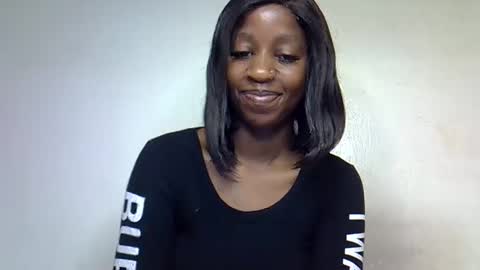 melanie_nay online show from December 5, 4:42 am