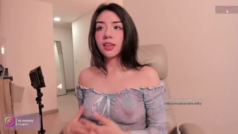 Snapshot of melanie_owo chatting on October 11, 3:54 pm Melanie online show from October 11, 3:54 pm