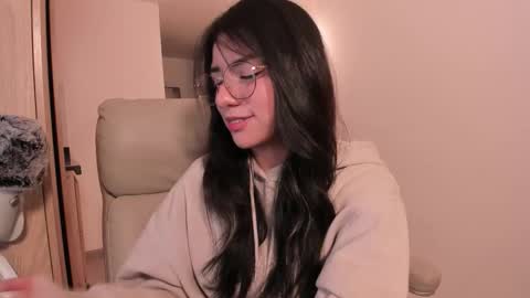 Melanie online show from January 15, 12:04 am