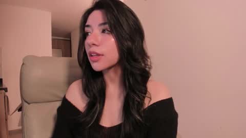 Snapshot of melanie_owo chatting on February 13, 12:17 am Melanie online show from February 13, 12:17 am