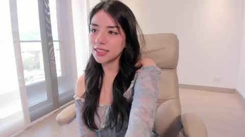 Snapshot of melanie_owo chatting on March 11, 9:10 pm Melanie online show from March 11, 9:10 pm