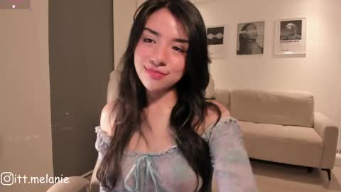 Melanie online show from May 13, 1:36 am