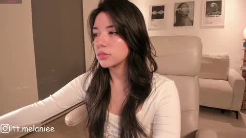 Melanie online show from May 24, 2:05 am