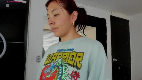 Melanie roux  online show from May 6, 12:10 pm