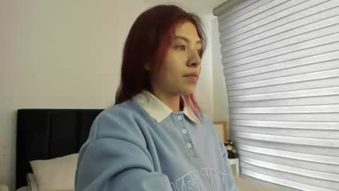 Melanie roux  online show from June 9, 12:39 pm