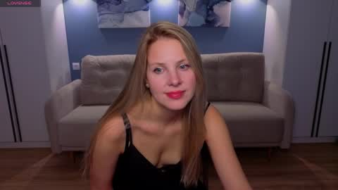 Melanie Bennett online show from April 30, 6:42 am