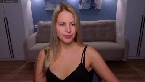 Melanie Bennett online show from May 17, 6:00 am