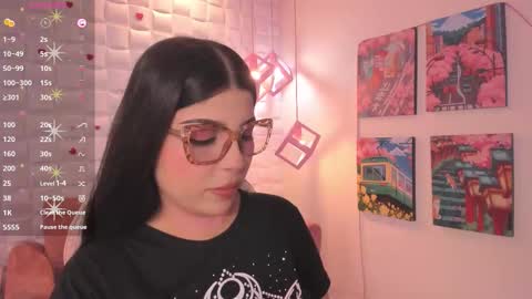 Snapshot of melaniegrayx chatting on February 25, 2:37 pm melaniegrayx online show from February 25, 2:37 pm