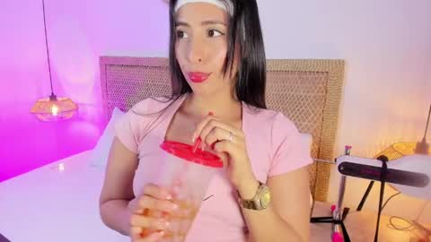 melaniejeann_ online show from May 20, 2:29 am