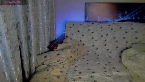 Snapshot of melaniemoor chatting on December 11, 4:39 am Melanie Milena online show from December 11, 4:39 am