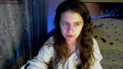 Snapshot of melaniemoor chatting on December 11, 1:49 pm Melanie Milena online show from December 11, 1:49 pm