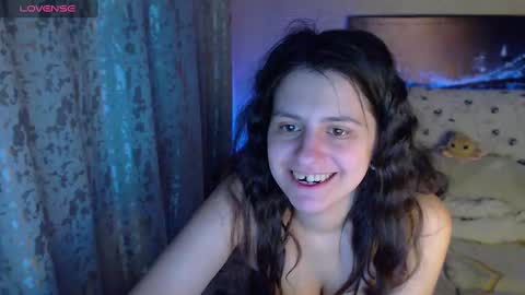Snapshot of melaniemoor chatting on December 24, 1:38 am Melanie Milena online show from December 24, 1:38 am