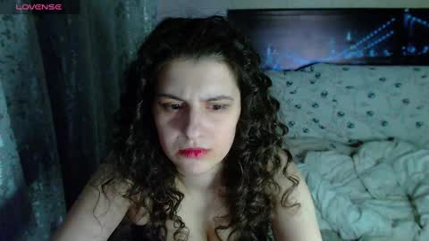 Snapshot of melaniemoor chatting on January 4, 1:42 pm Melanie Milena online show from January 4, 1:42 pm