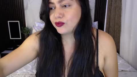 Melanie online show from May 9, 6:51 am
