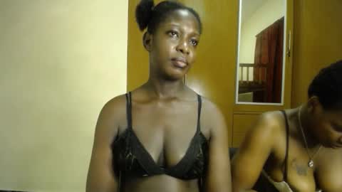 Snapshot of melanin_bae chatting on October 30, 8:09 pm Baby online show from October 30, 8:09 pm