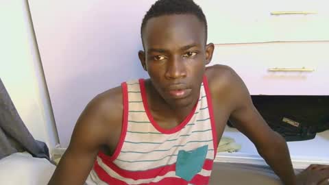 Snapshot of melanin_hotguys chatting on March 4, 2:17 am MEDDY AND Faizal online show from March 4, 2:17 am