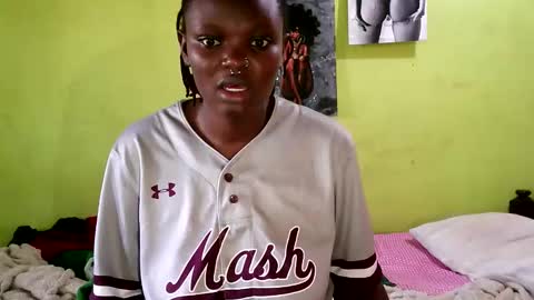 Snapshot of melanin_pie chatting on May 13, 6:33 am melanin pie online show from May 13, 6:33 am