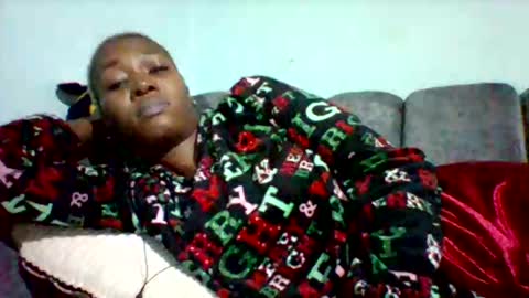 melaninndriping online show from November 8, 7:34 pm