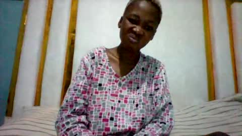 melaninndriping online show from November 26, 5:08 am