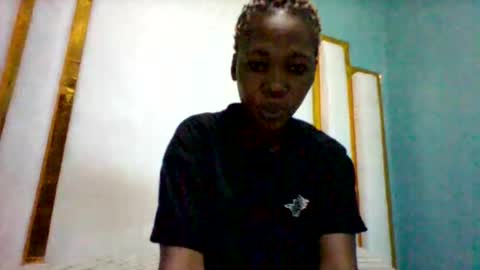 melaninndriping online show from December 1, 4:28 am